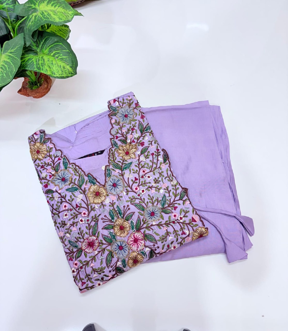 Romans Fabric Embroidered Umbrella Top Set