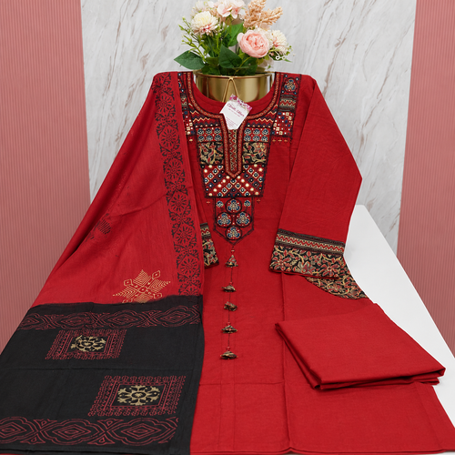 🌸 Premium Kalamkari Print  A-Line Kurti Set 🌸