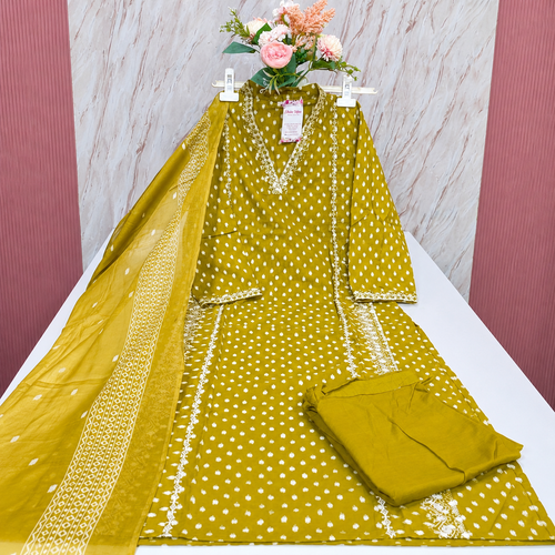 Ethnic Vibes Mustard 60s Cotton Kurta Set,