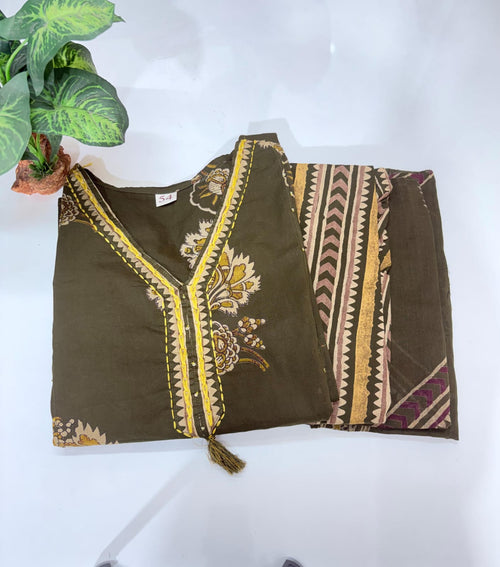 Plus Size 60s Cotton Straight Cut Kurti Set with Cotton Dupatta – Olive Green