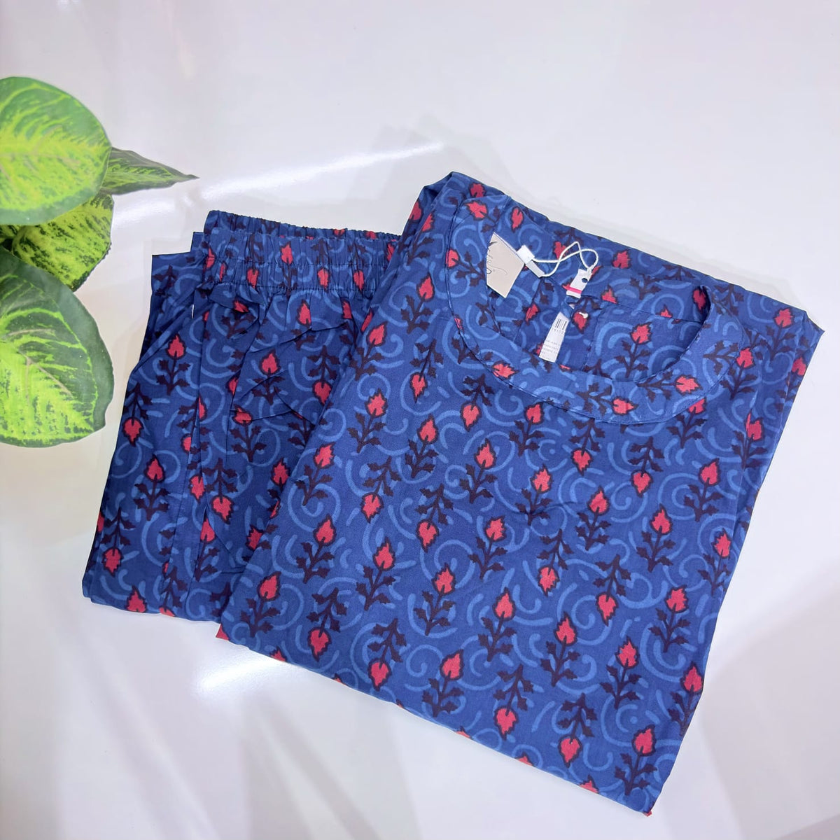 Sixties Count Cotton Floral Plazo Set